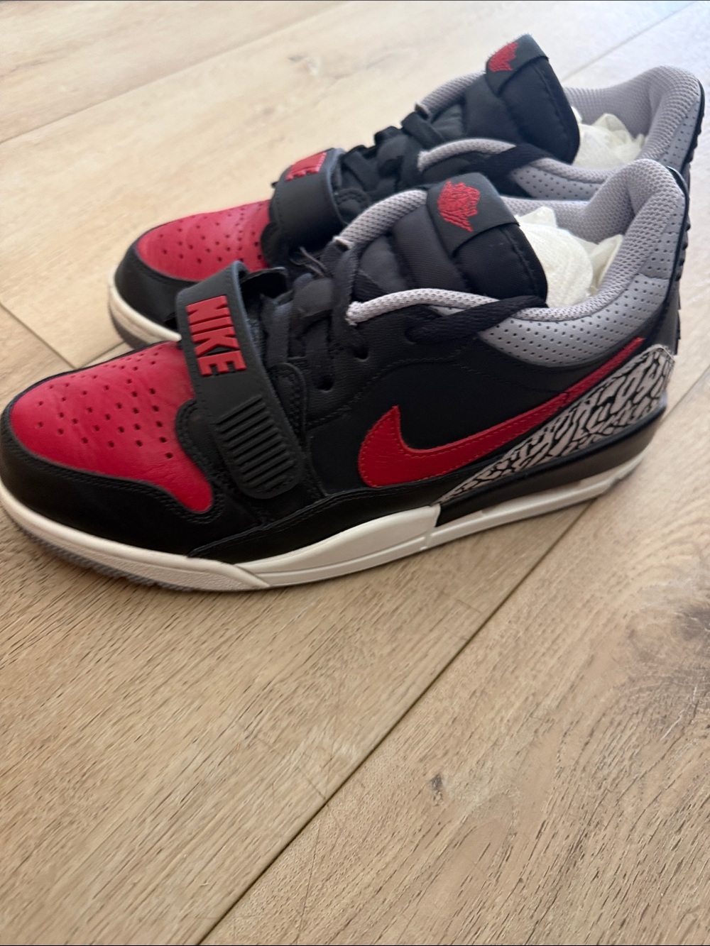 AIR‎ JORDAN LEGACY 312 size 7.5